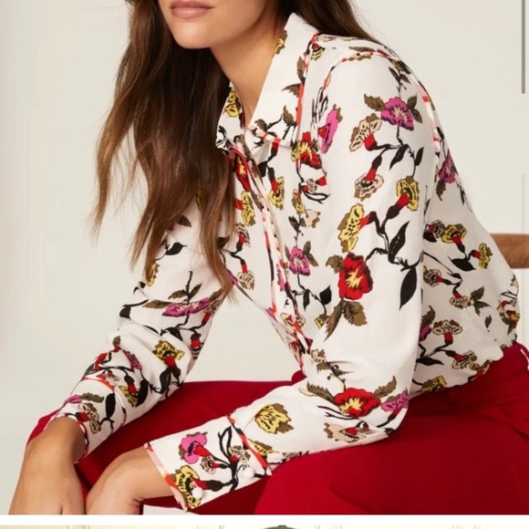 Diane Von Furstenberg Tops - DIANE VON FURSTENBERG Kate Silk Shirt Size 2